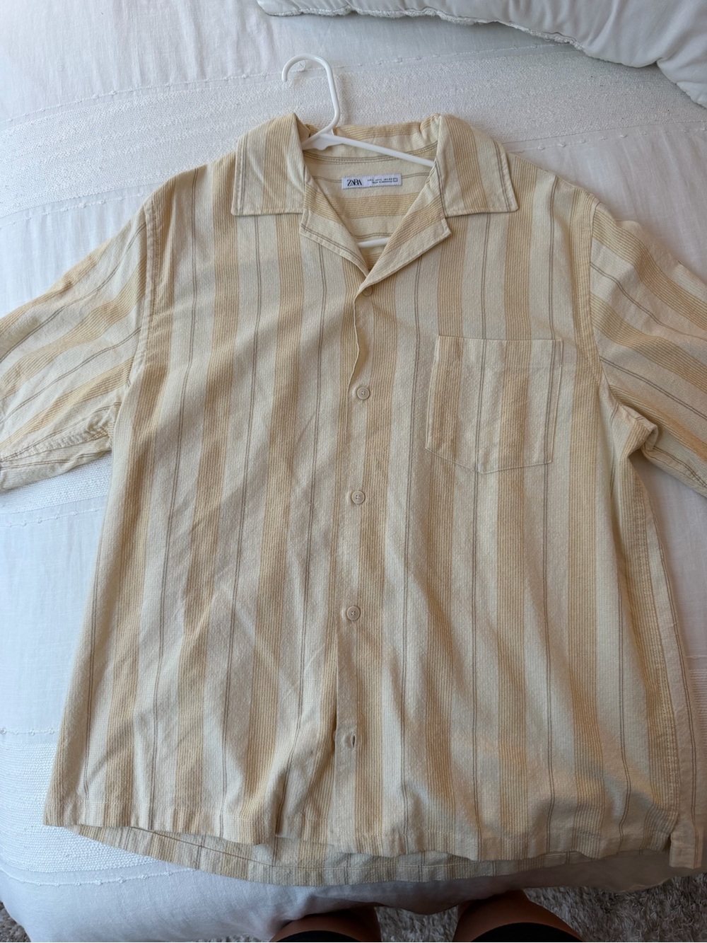 Zara Man Beige & Cream Vertical-Stripe Short-Sleeve Button Shirt